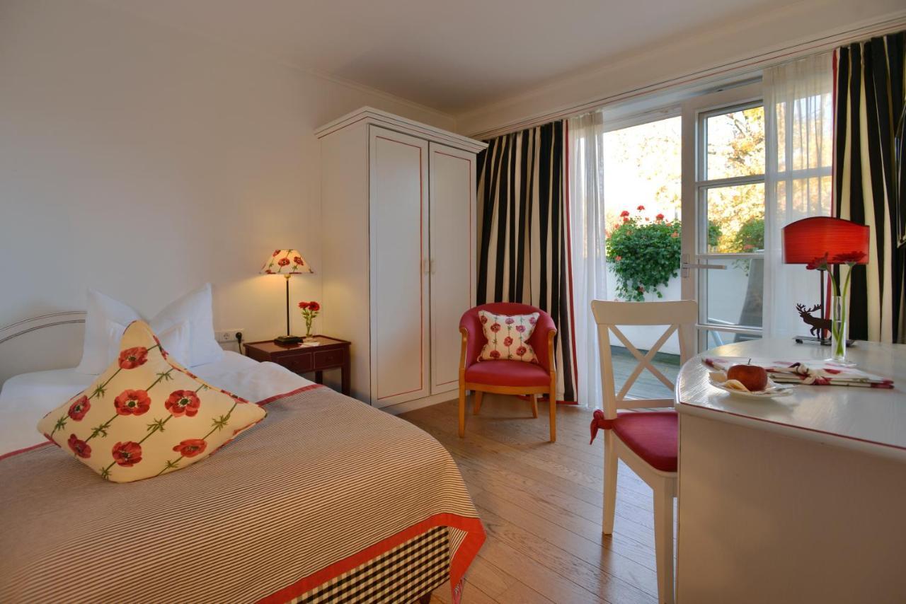 Romantik Hotel & Restaurant Hirsch Sonnenbühl Екстериор снимка