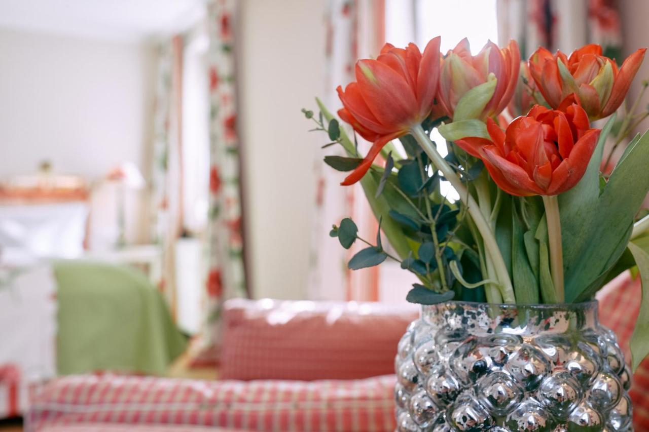 Romantik Hotel & Restaurant Hirsch Sonnenbühl Екстериор снимка